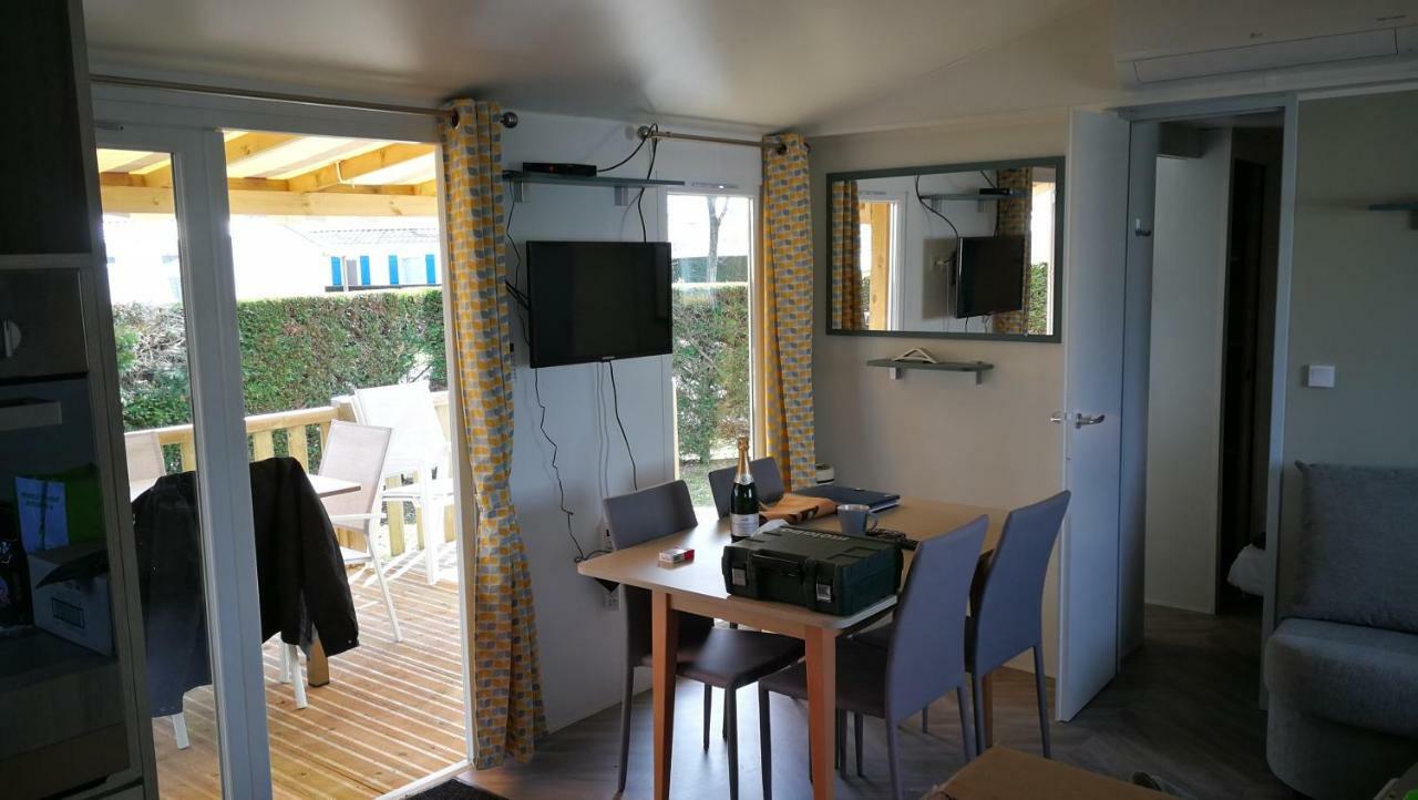 Bungalow 3Ch 2Sdb 8 Pers. Les Mathes Exterior foto